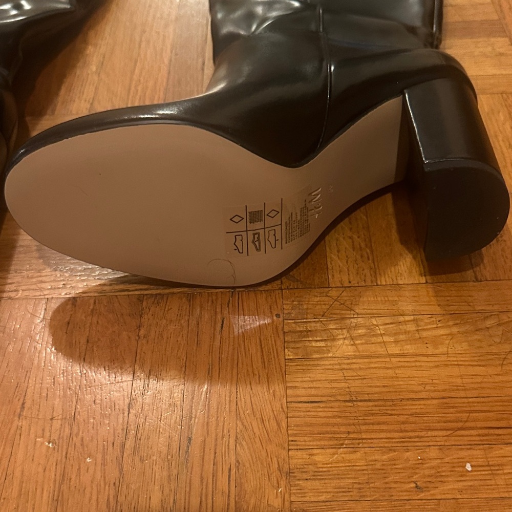 H&M Sleek Black Heeled Boots - Picture 3 of 4